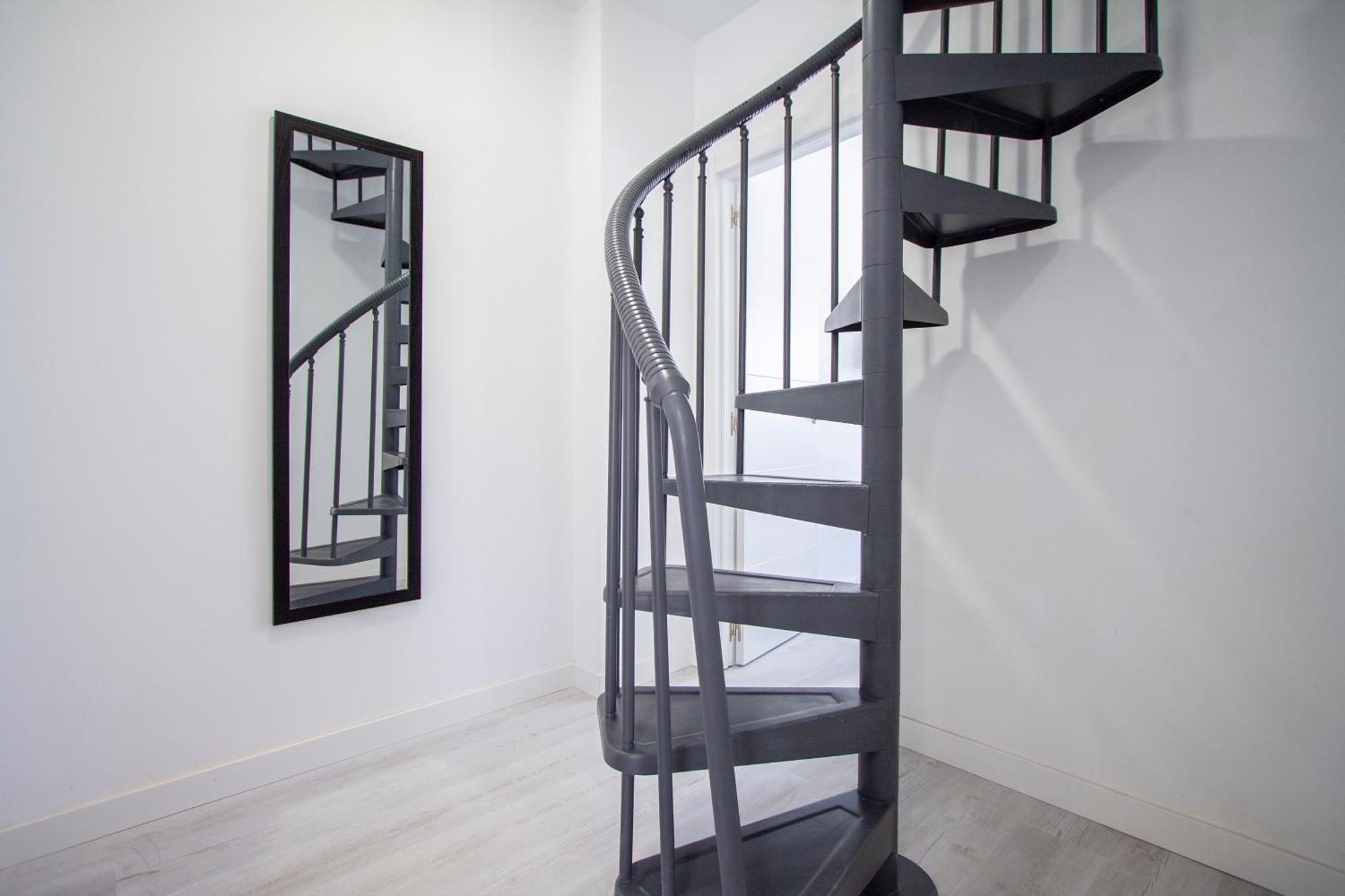 Apartamentos Cuatro Caminos Madrid Exterior foto